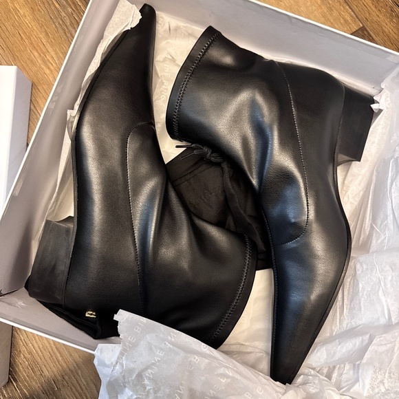 ANINE BING HILDA FLAT BOOTS BRAND NEW - Picture 1 of 8